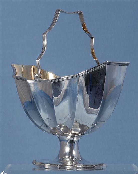 A George III silver oval bats wing sugar basket, by William Stroud, width 142mm, weight 6.9oz/215grms.